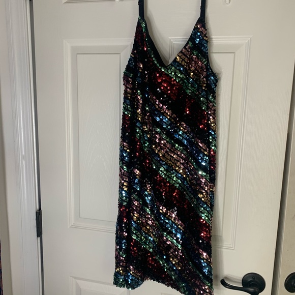 Macy’s sequence party dress - Picture 2 of 3